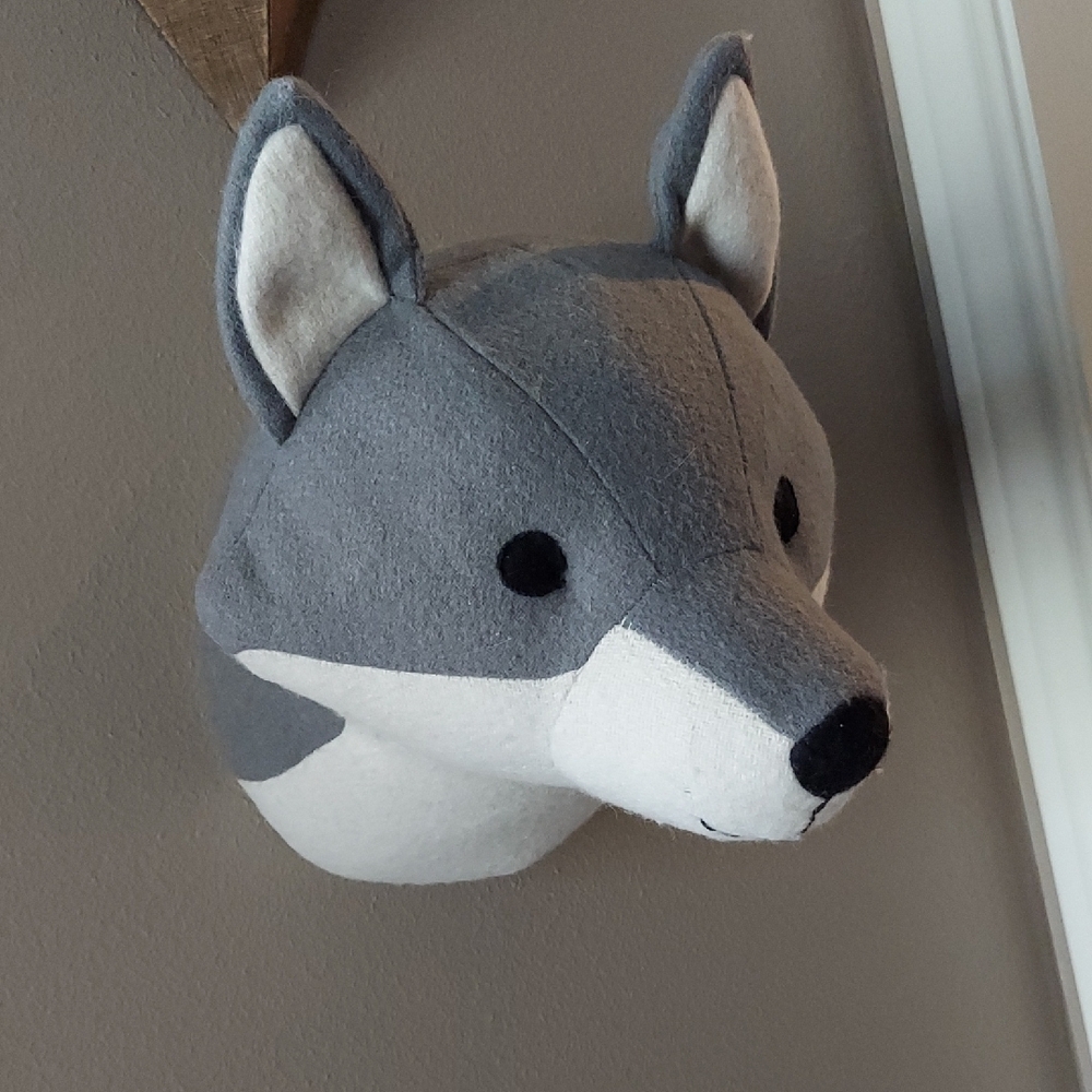 Gray and White Plush Animal Head Wall Decor